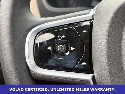 Certified 2026 Volvo XC90 B6 Plus w/ Protection Package Premier AWD/4WD image 18