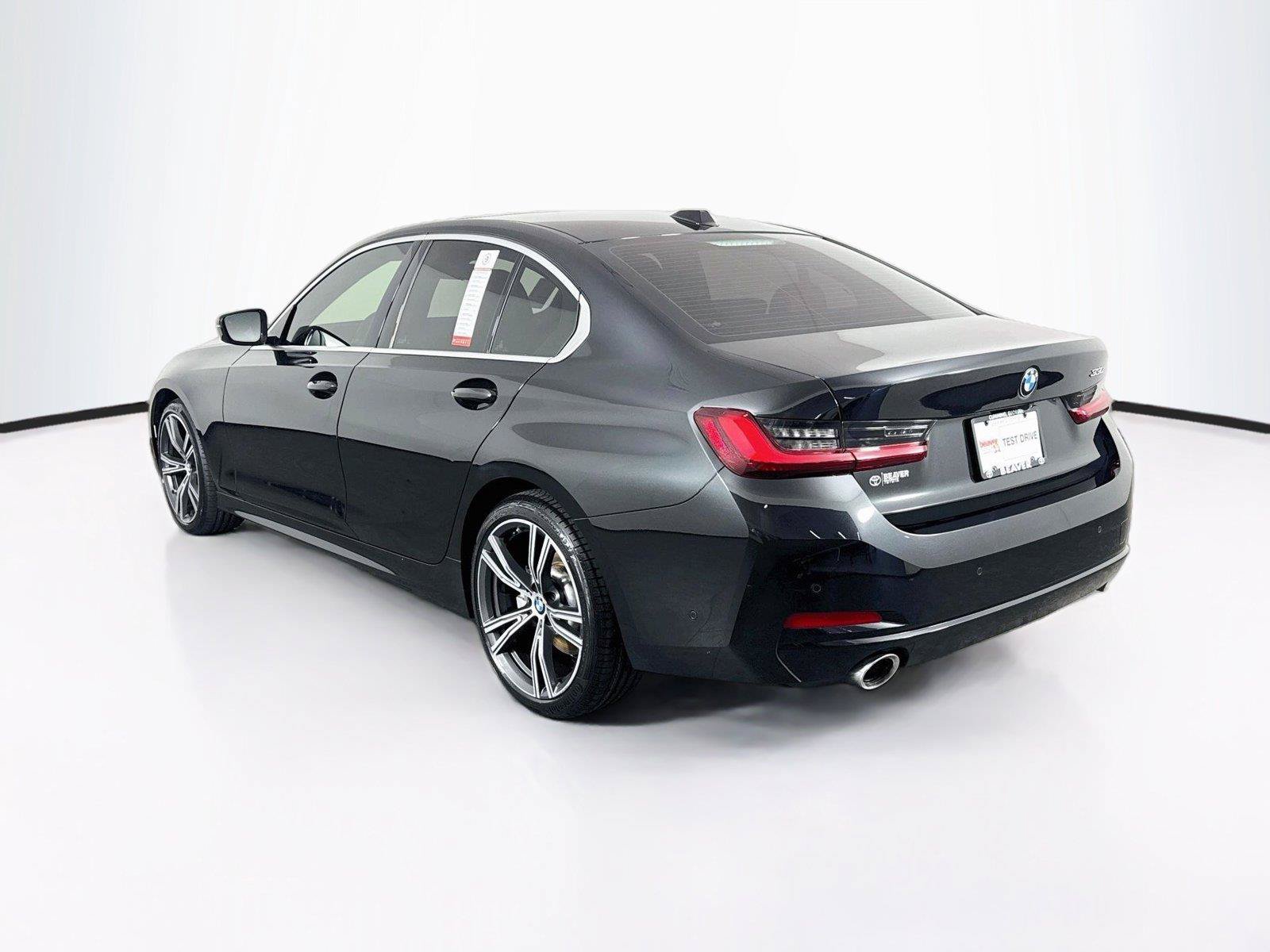 Used 2024 BMW 330i Sedan RWD image 13