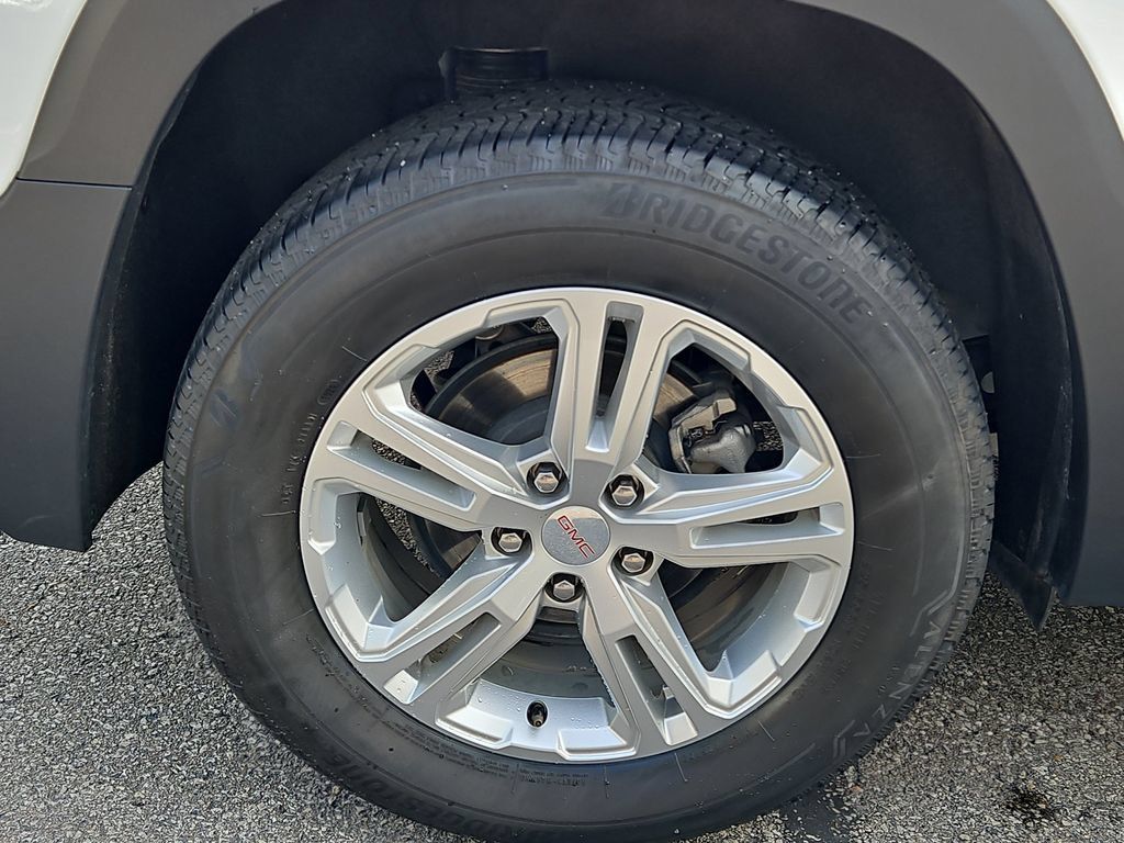 Used 2024 GMC Terrain SLE AWD/4WD image 7