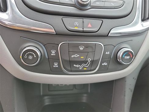 Used 2024 Chevrolet Equinox LS image 23