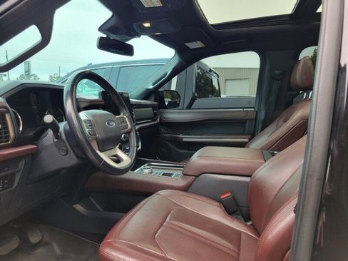 Used 2022 Ford Expedition Limited RWD image 20