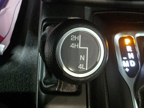 Used 2021 Jeep Wrangler Unlimited Sahara w/ Uconnect 4C Nav & Sound Group AWD/4WD image 35