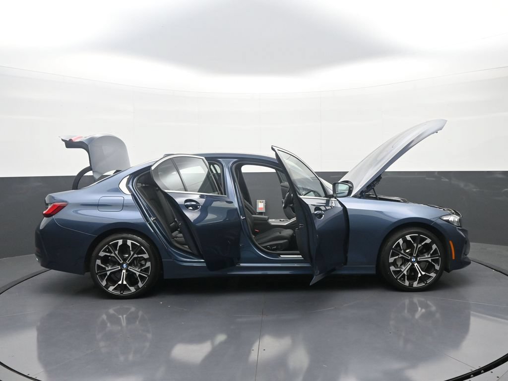 Used 2026 BMW 330i xDrive Sedan AWD/4WD image 44
