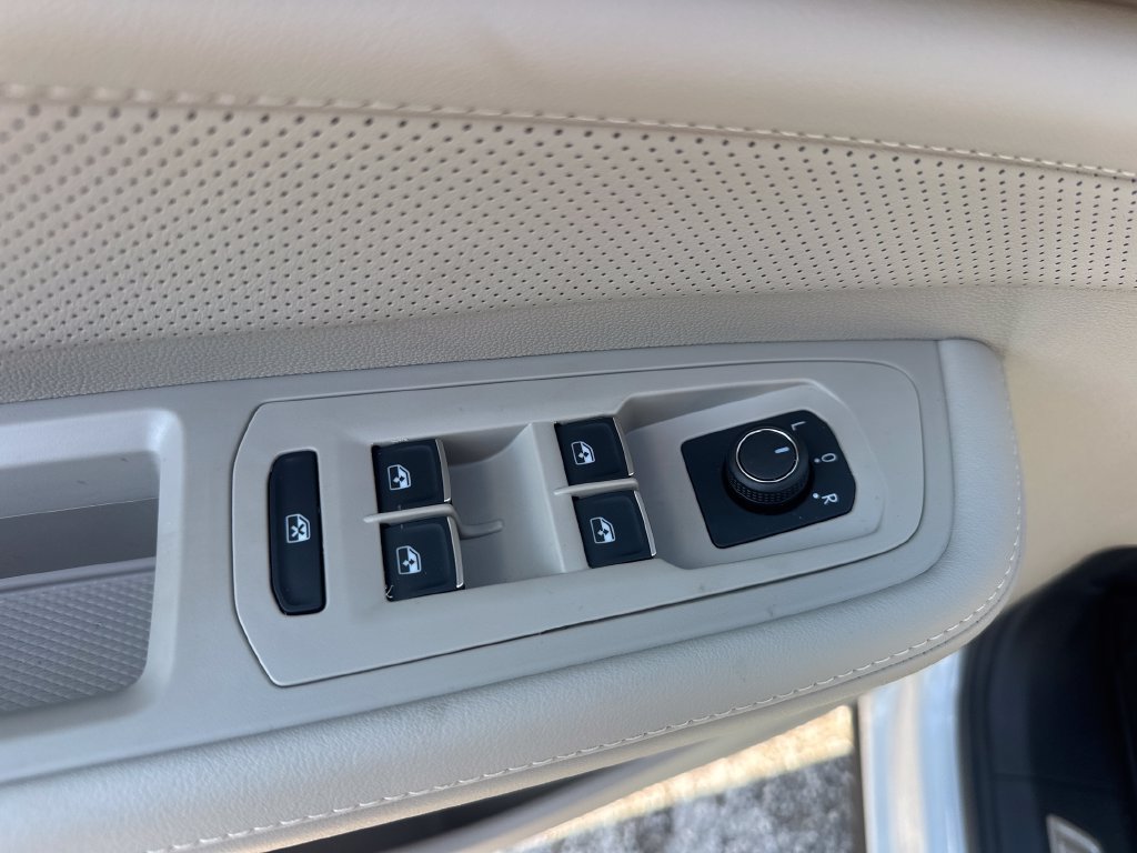 Used 2026 Volkswagen Atlas SE AWD/4WD image 9
