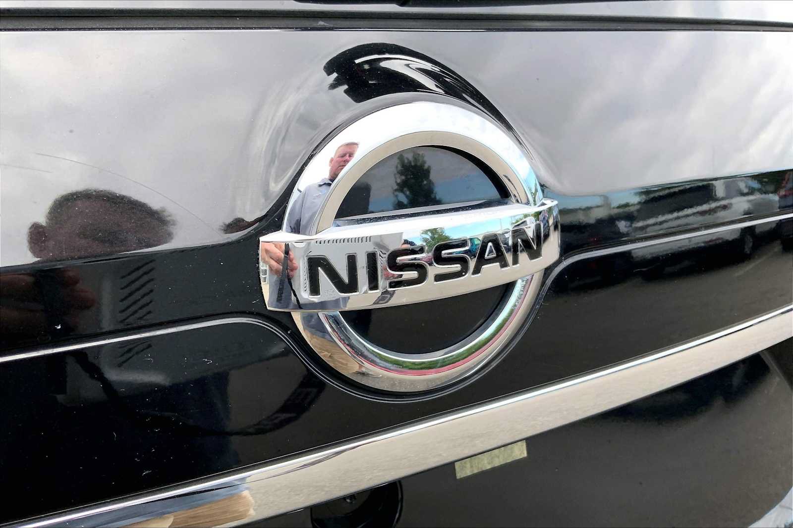 Used 2020 Nissan Rogue S w/ Special Edition Package AWD/4WD image 31
