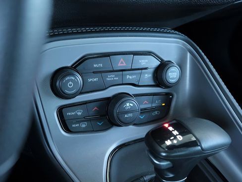 Used 2023 Dodge Challenger R/T w/ Blacktop Package image 19