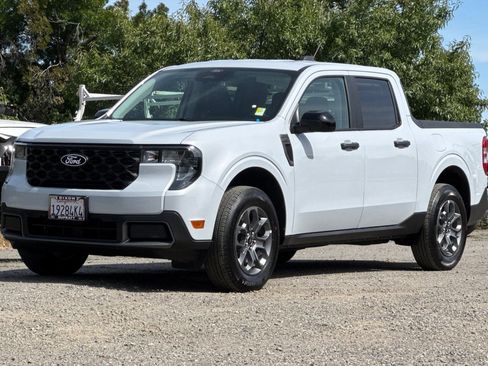 Used 2026 Ford Maverick XLT w/ XLT Luxury Package FWD image 8