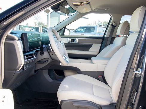 Certified 2026 Hyundai Santa Fe SE FWD image 9