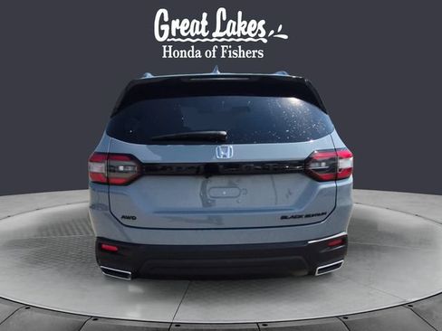 Used 2025 Honda Pilot Black Edition image 4