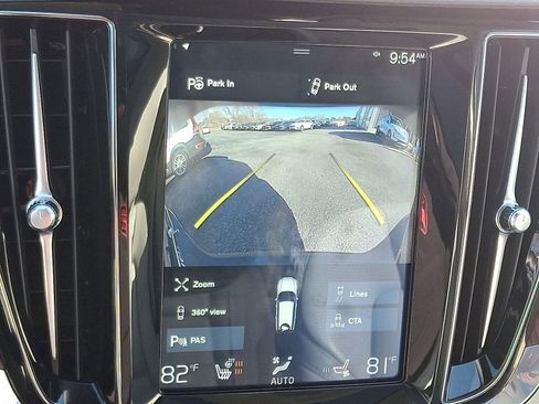 Used 2020 Volvo V60 T5 Cross Country w/ Protection Package image 20