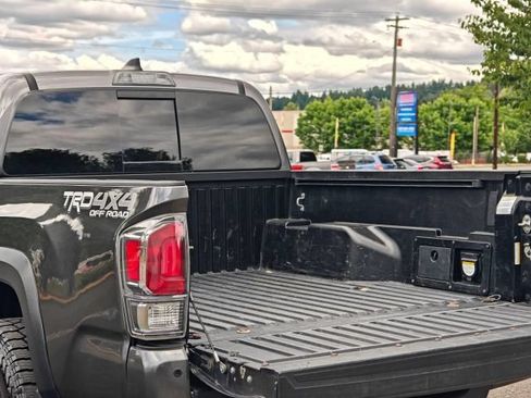 Used 2021 Toyota Tacoma TRD Off-Road w/ Technology Package AWD/4WD image 61