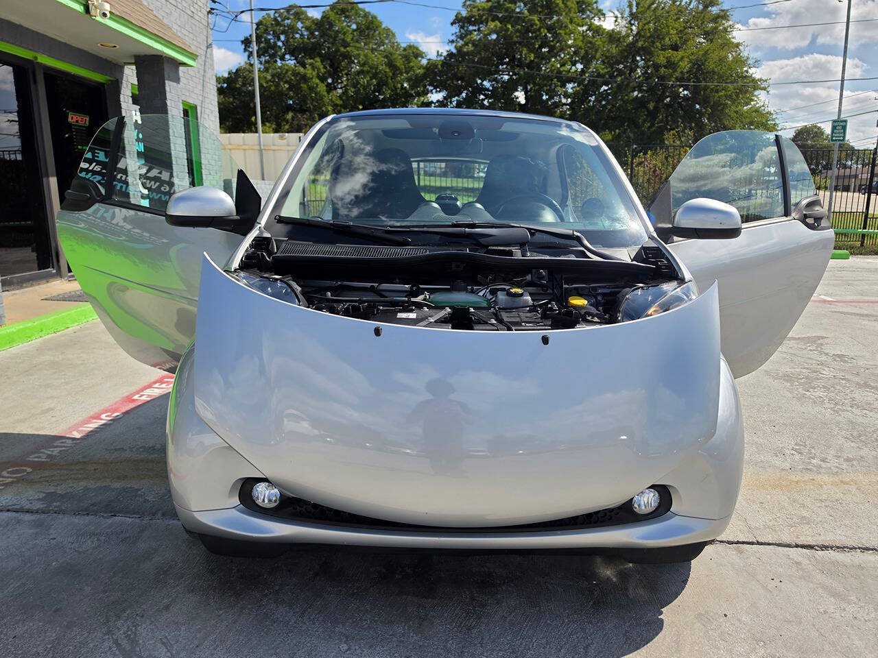 Used 2016 smart fortwo passion w/ Sport Package RWD image 49