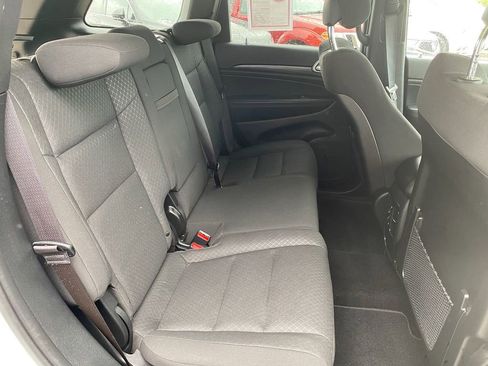 Used 2021 Jeep Grand Cherokee Laredo image 28