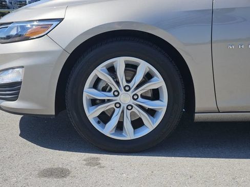 Used 2025 Chevrolet Malibu LT FWD image 13