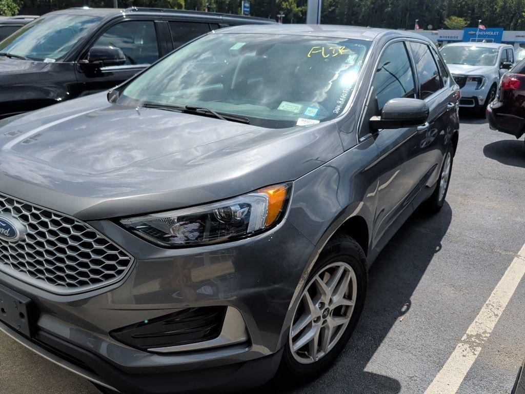 Used 2024 Ford Edge SEL AWD/4WD image 3