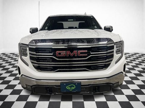 Certified 2025 GMC Sierra 1500 SLT image 4
