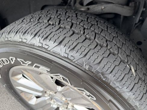 Used 2019 Ford F150 Lariat w/ Equipment Group 502A Luxury image 10