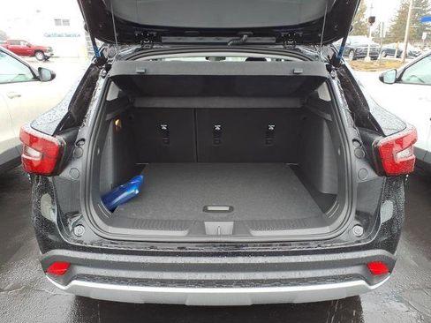 New 2026 Chevrolet Trax LT w/ LT Convenience Package FWD image 5