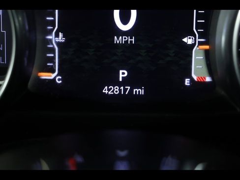 Used 2022 Jeep Wrangler Unlimited Sahara w/ Cold Weather Group image 22