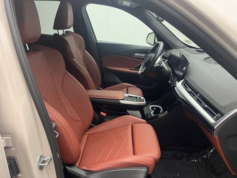 Certified 2026 BMW X1 xDrive28i AWD/4WD image 4