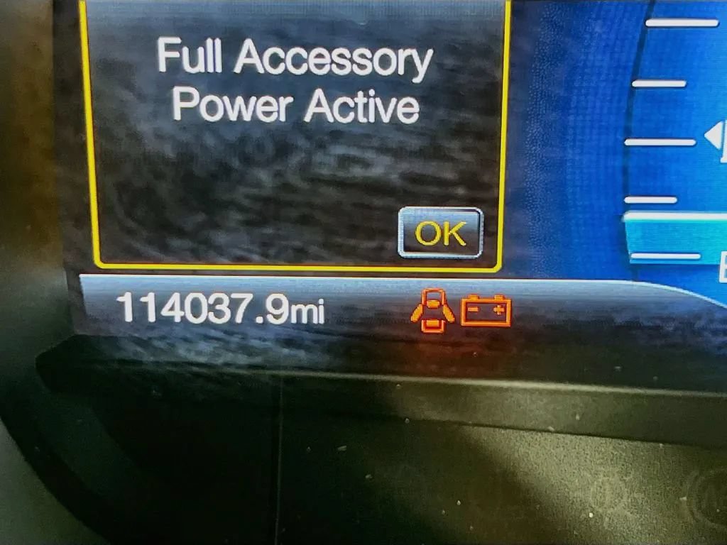 Used 2019 Ford Fusion SE FWD image 13