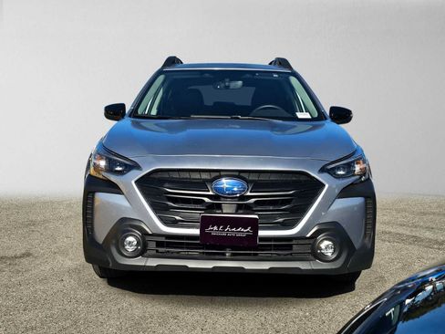 Certified 2025 Subaru Outback Onyx Edition AWD/4WD image 8