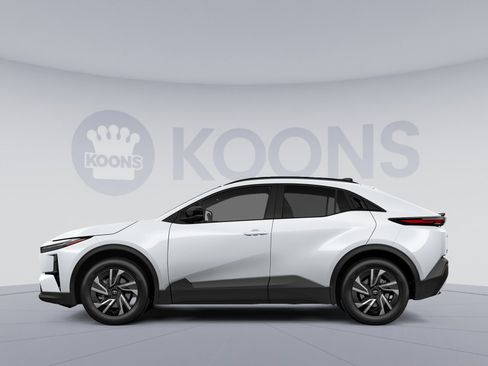 New 2026 Toyota C-HR AWD/4WD image 2