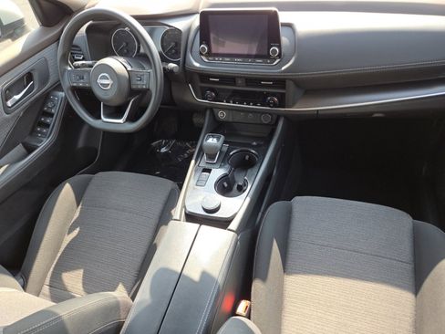 Used 2023 Nissan Rogue SV image 23