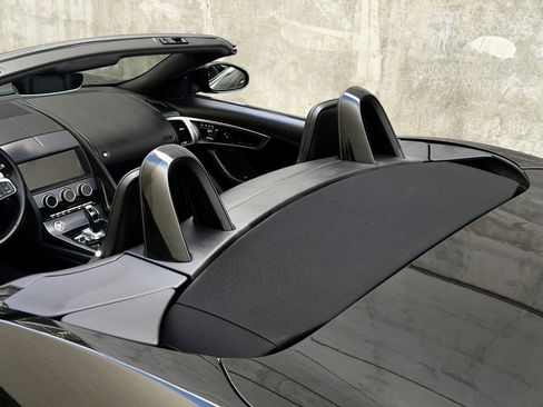 Used 2020 Jaguar F-TYPE image 14