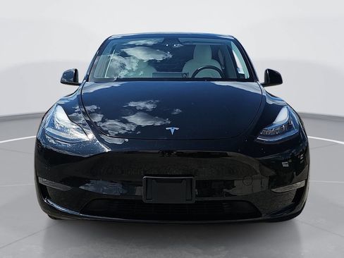 Used 2021 Tesla Model Y Long Range AWD/4WD image 10