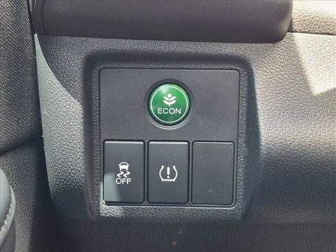 Used 2019 Honda HR-V Sport image 15