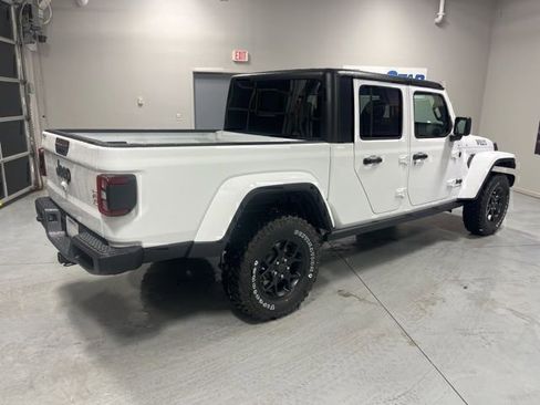 New 2026 Jeep Gladiator Willys image 5