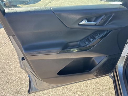 Used 2025 Chevrolet Equinox LT AWD/4WD image 18
