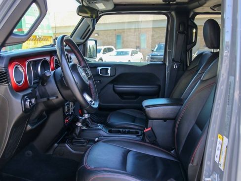 Used 2018 Jeep Wrangler Unlimited Rubicon w/ Steel Bumper Group AWD/4WD image 39