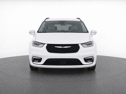 Used 2021 Chrysler Pacifica Touring-L w/ Premium & Safety Sphere Group FWD image 5