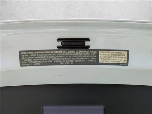 Used 2016 Tesla Model X 75D image 22