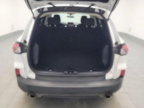 Used 2021 Ford Escape SE w/ SE Sport Appearance Package image 29