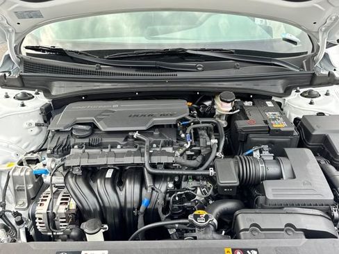 New 2026 Hyundai Elantra Sport FWD image 21