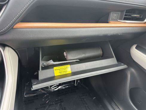 Used 2024 Toyota Grand Highlander AWD image 35