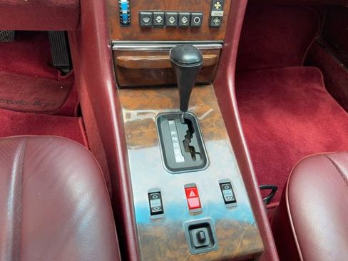 Used 1989 Mercedes-Benz 560 SL image 19