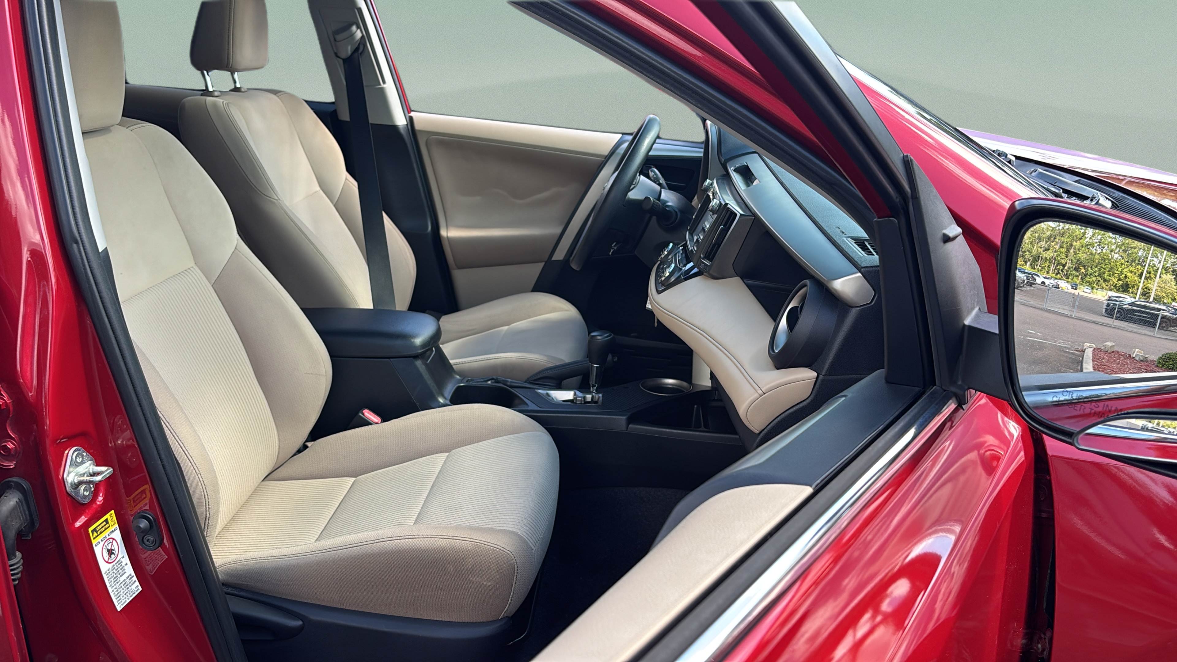 Used 2013 Toyota RAV4 XLE FWD image 20