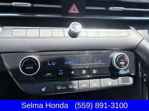 Used 2024 Hyundai Elantra Limited FWD image 19