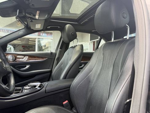 Used 2017 Mercedes-Benz E 300 4MATIC image 19