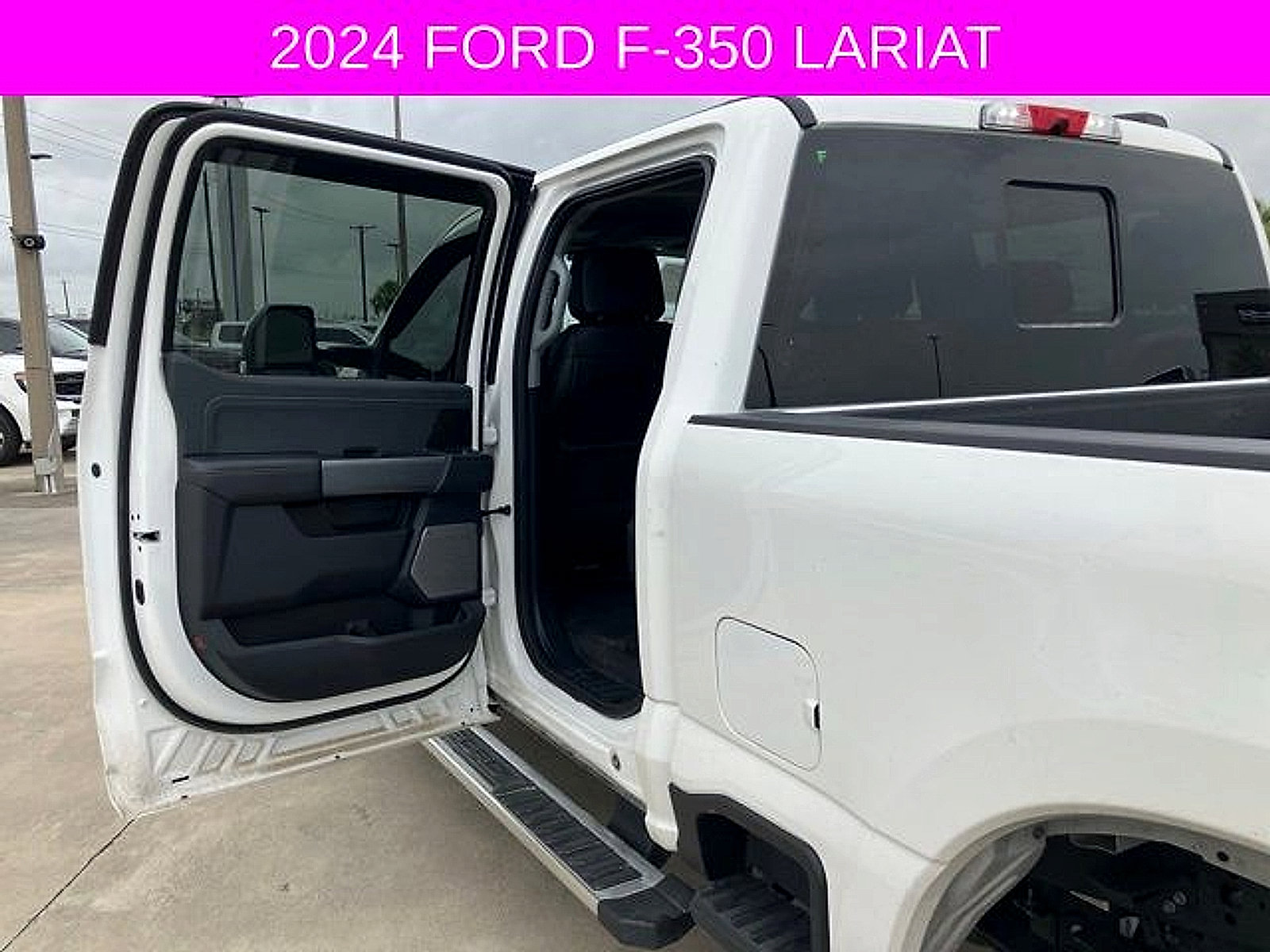 Used 2024 Ford F350 Lariat w/ Chrome Package AWD/4WD image 18