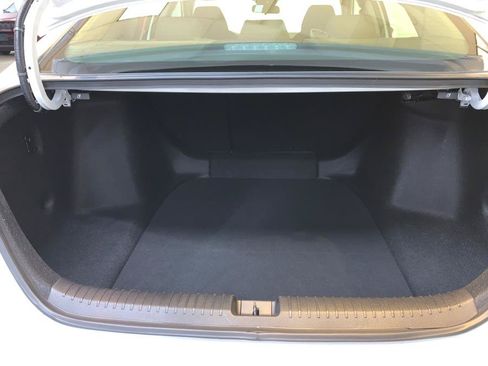 Used 2023 Honda Accord EX image 10