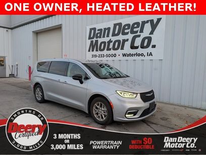 Used 2024 Chrysler Pacifica Touring-L