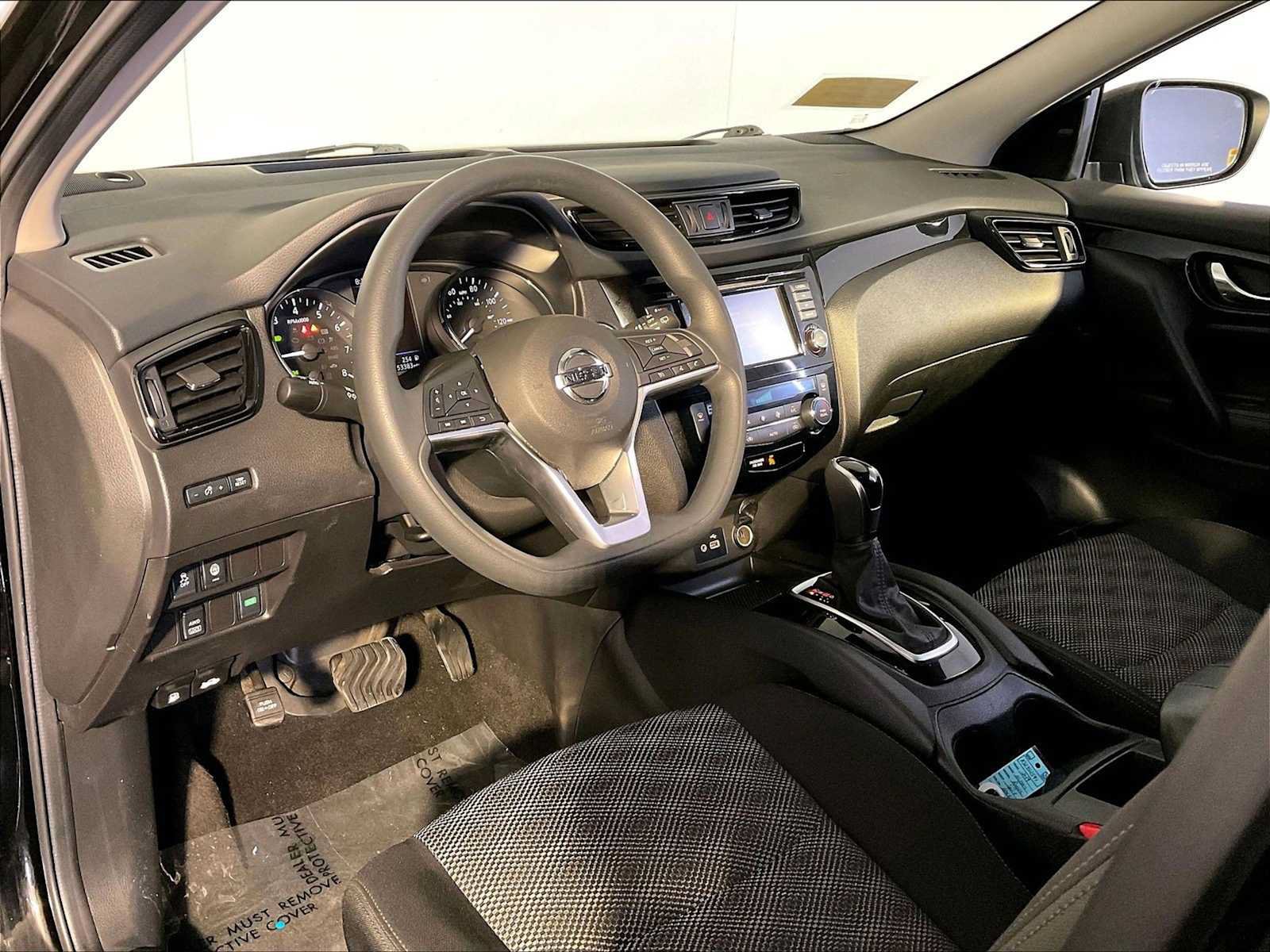 Used 2019 Nissan Rogue Sport SV AWD/4WD image 4