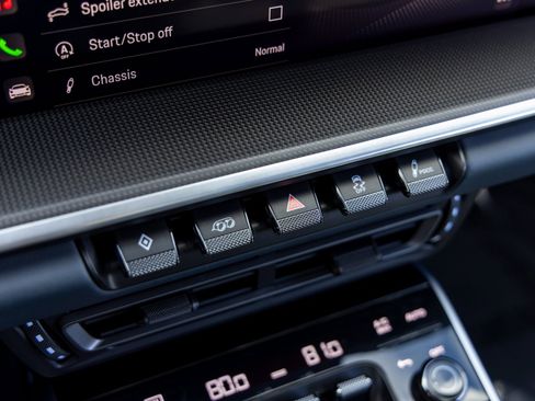 Used 2022 Porsche 911 Turbo S image 39