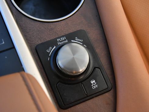 Used 2022 Lexus RX 350L FWD w/ Premium Package image 29