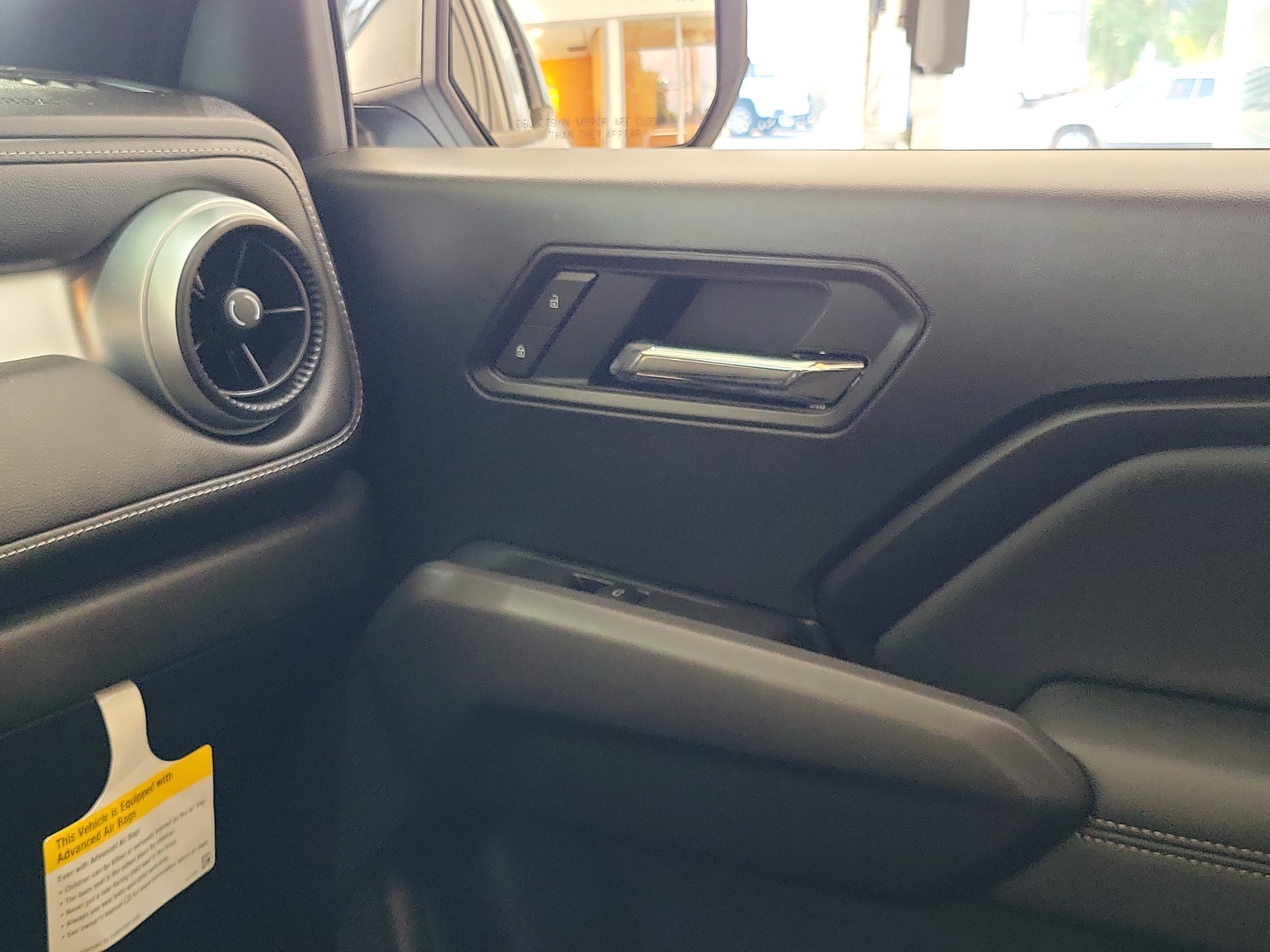 Used 2026 Chevrolet Colorado LT RWD image 30